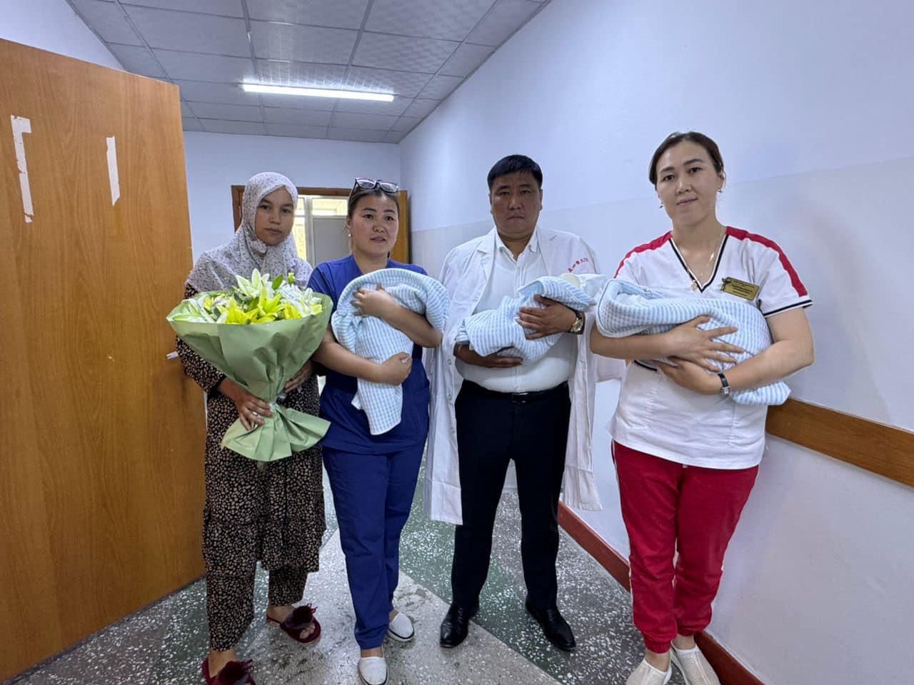Өзгөндө үч эм төрөлдү КООМ ПРЕСС - Кыргызстан жаңылыктары, Жаңылыктар, Кабарлар, Окуялар, Бишкектин жаңылыктары, Күндүн жаңылыктары